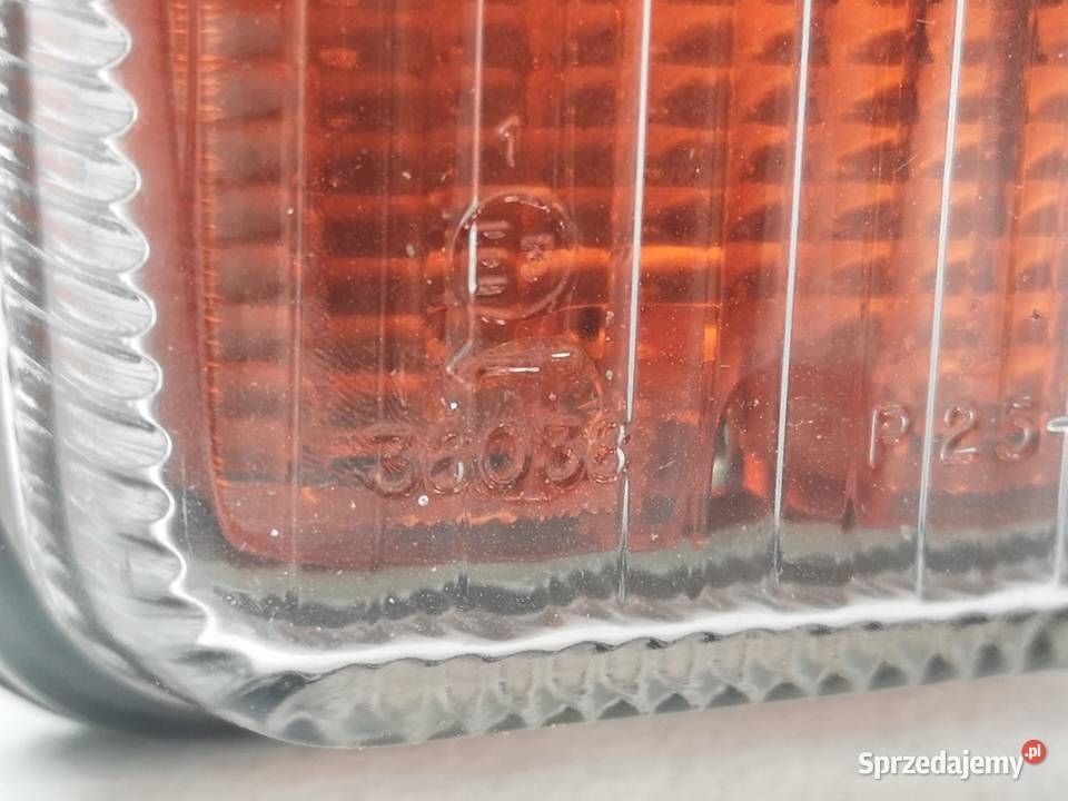 LAMPA PRAWY PRZÓD LANCIA DELTA 19791986 NOWA osobowe Lampy przeciwmgielne
