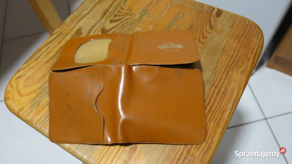 Portfelik brązowy plastikowy Wewnątrz złoty