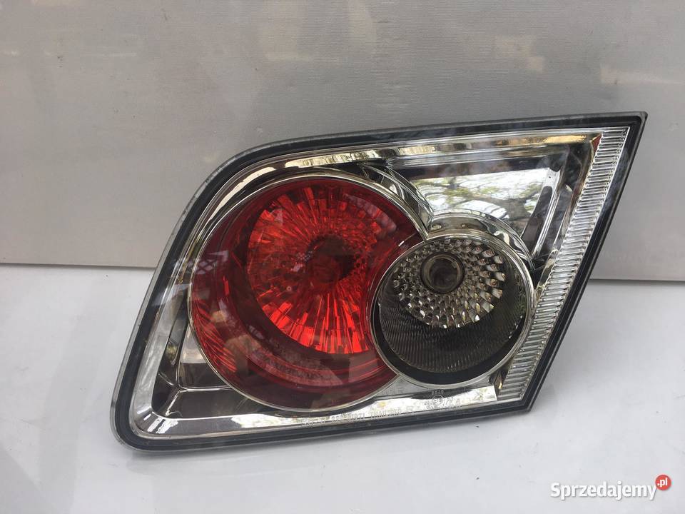MAZDA 6 PRAWA LAMPA W KLAPĘ SEDAN