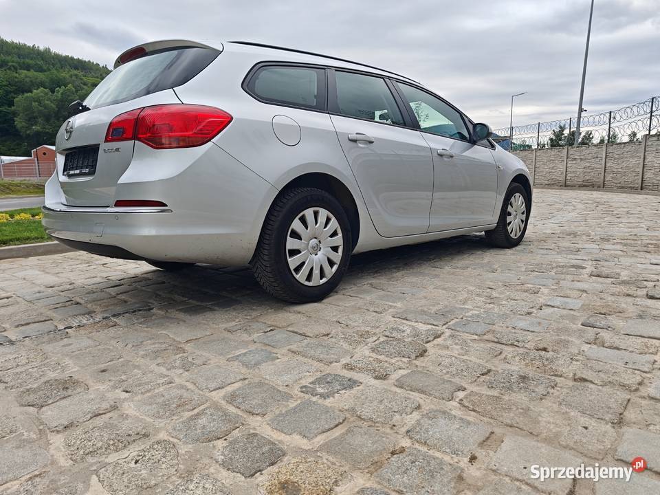 Opel Astra J Sports Tourer 16cdti Kombi Wałbrzych