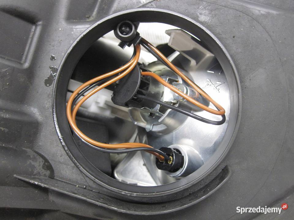 SKODA FABIA II LIFT 13r lampa prawa przód ANGLIK świętokrzyskie Kielce