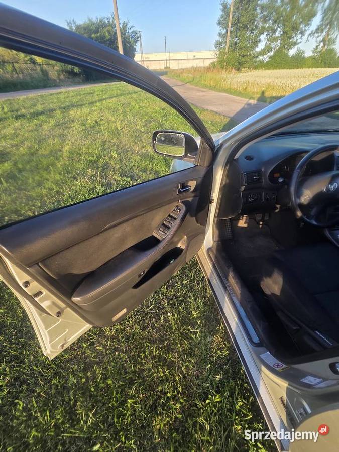 Toyota avensis t25 2005r Tymowa