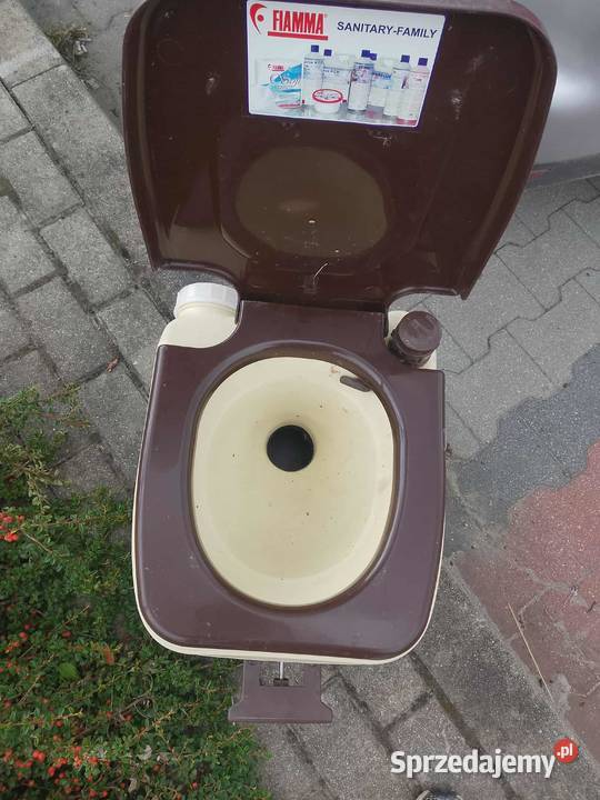 Wctoaleta przenośnaturystyczna ogródek dom dolnośląskie Legnica