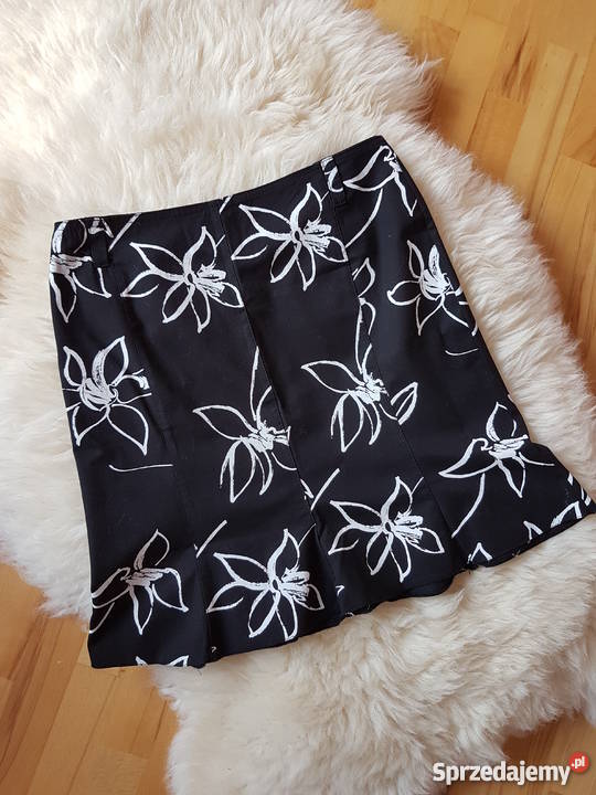 ELEGANCKA CZARNA SPÓDNICA 42 Odzież damska podkarpackie Jasło sprzedam