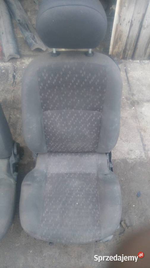 Fotele kanapa tył Ford Focus mk1 Rok produkcji 1999 łódzkie Krośniewice