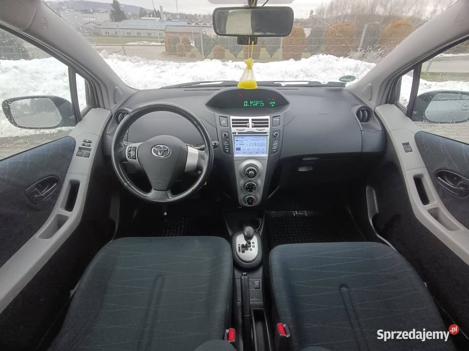 Toyota Yaris II Hatchback 5d 13 i VVTi 86 2007 automatyczna Sanok sprzedam