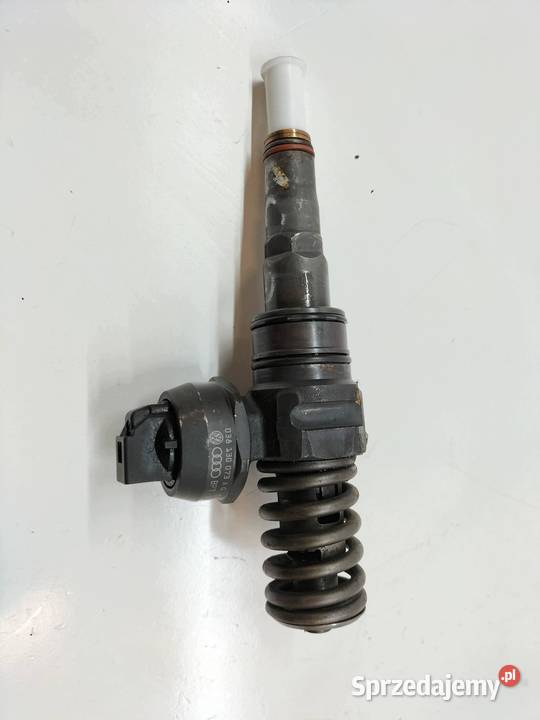 POMPOWTRYSKIWACZ 038130073AG 0414720215 19 TDI
