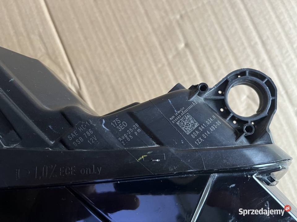 Lampa prawa Audi Q5 80A fullled polift