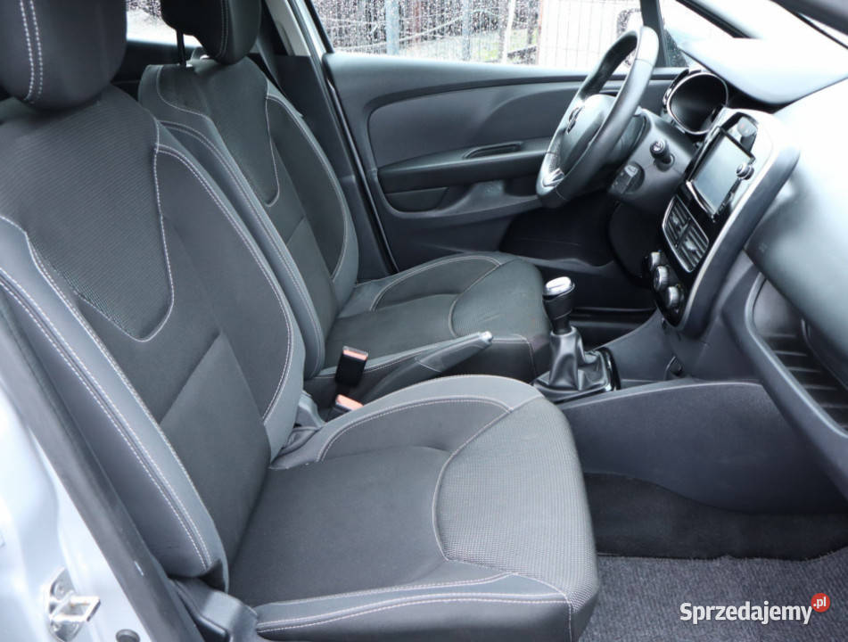 Renault Clio 15 dCi nieuszkodzony Clio Piaseczno