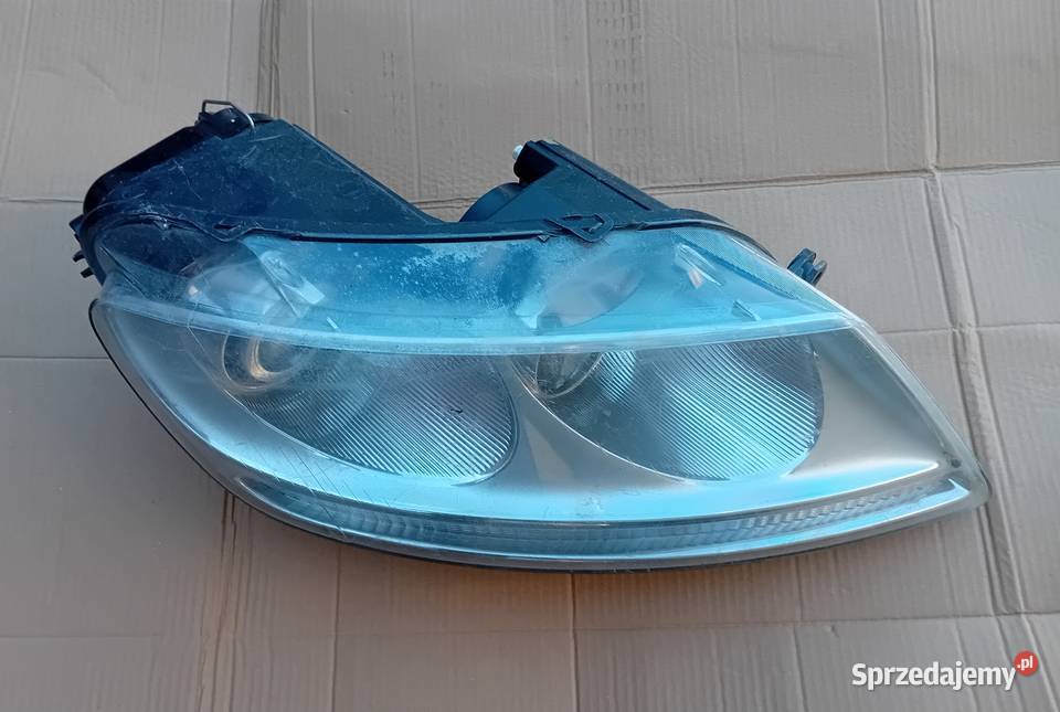 VW Phaeton Xenon reflektor lampa prawy przód Przeźmierowo
