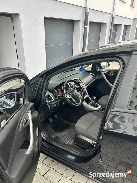 Opel Astra 14 turbo 140 2013 manualna małopolskie Słomniki