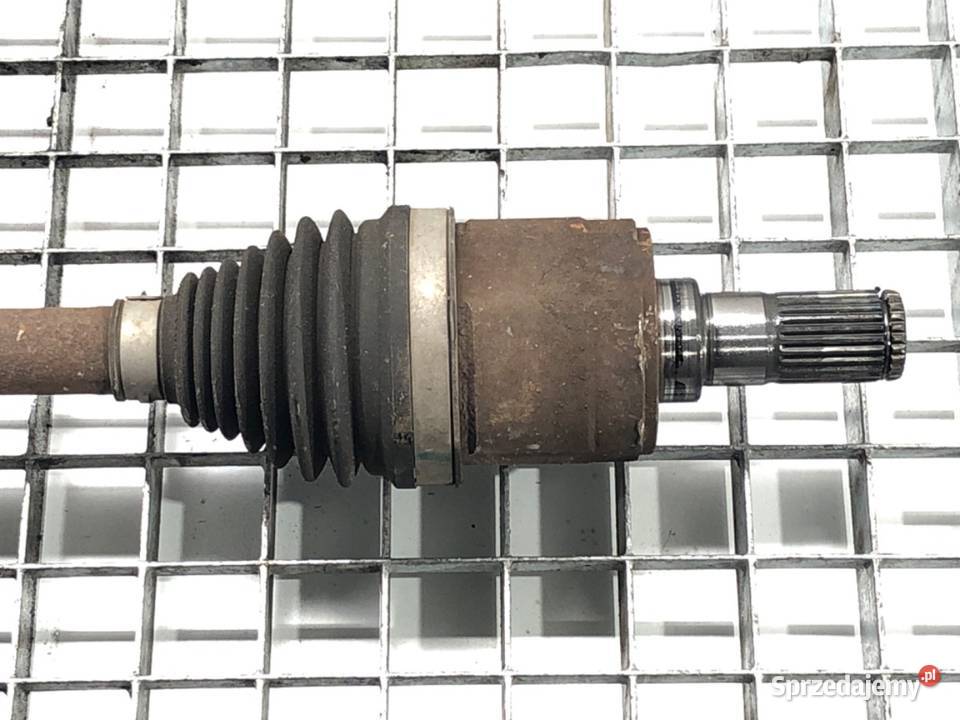 PÓŁOŚ PRAWY PRZÓD HYUNDAI i20 II 12 83 PRZEGUB sprzedam