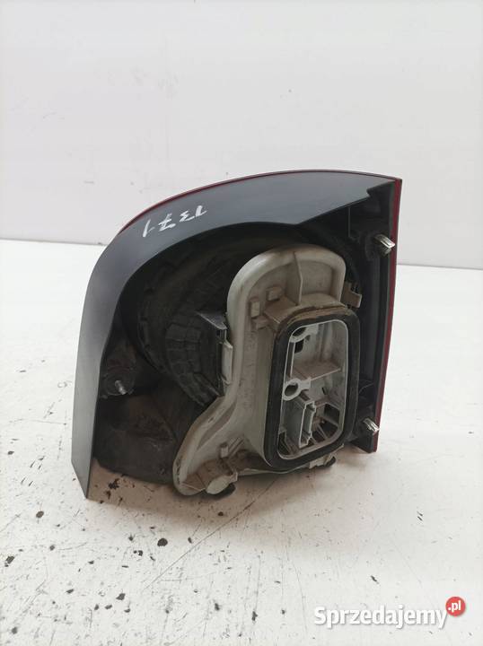 LAMPA TYŁ LEWA LIFT FL 6Q6945095M VW Volkswagen