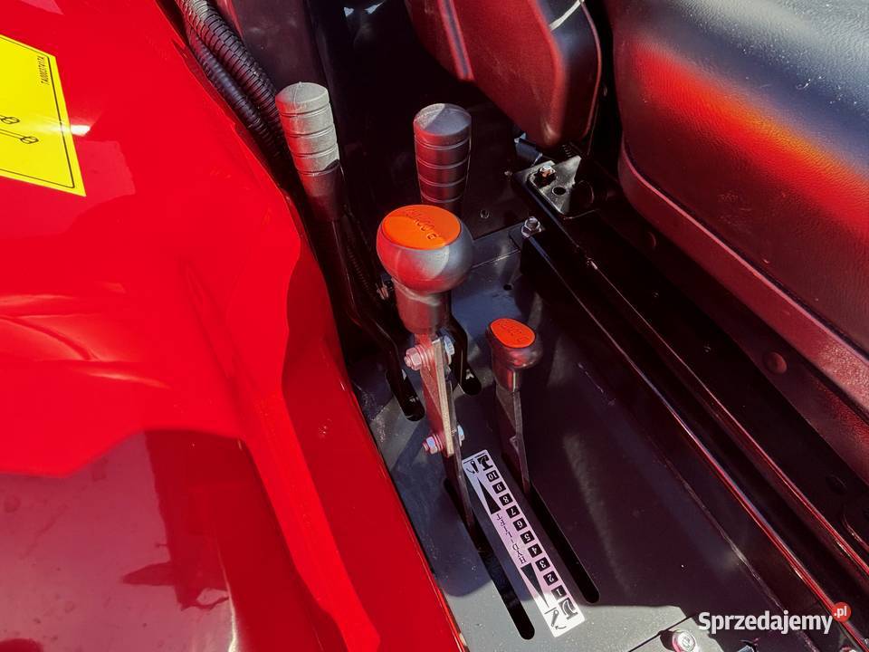 Ciągnik rolniczy sadowniczy komunalny bez kabiny Rewers mechaniczny