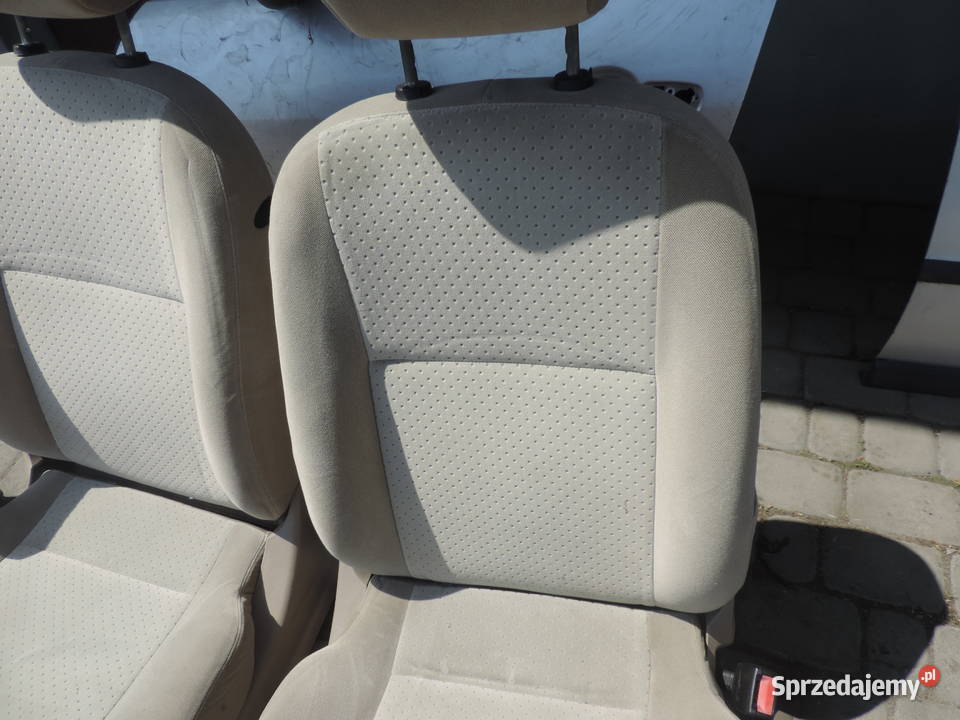FOTELE KANAPA KOMPLET FORD FOCUS MK1 HB 5D Wyposażenie wnętrza