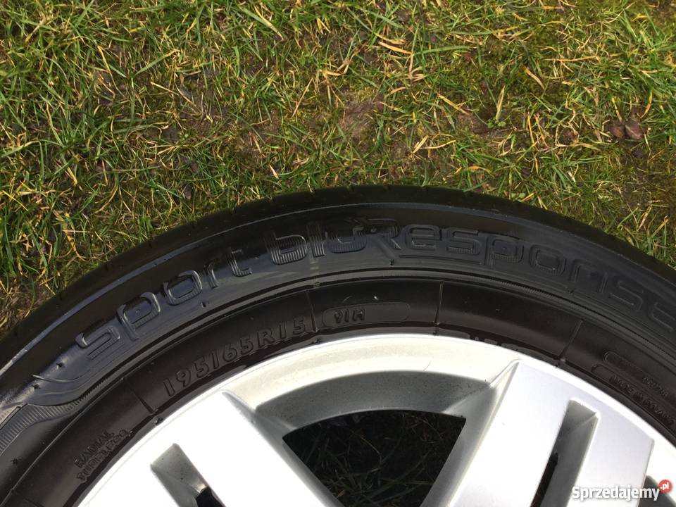 Felgi 15 z oponami letnimi golf IV orginał Borne Sulinowo sprzedam