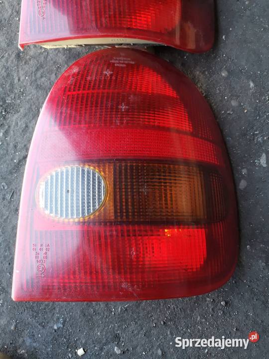 Lampa tył corsa B Czerwionka-Leszczyny sprzedam