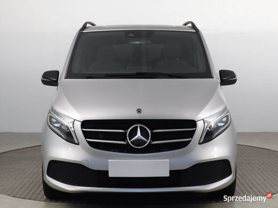 Mercedes V 300 d 4MATIC srebrny Bielany Wrocławskie
