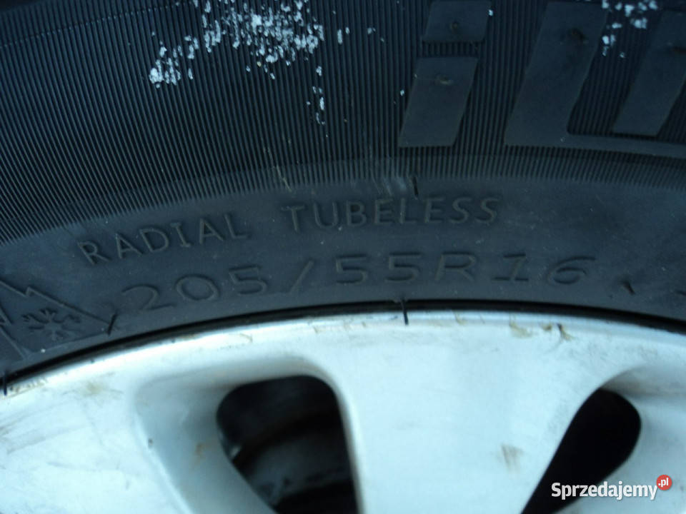 Mercedes C 180 sprzedam ładnego mercedesa C 204000km