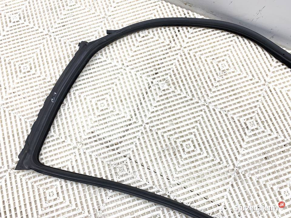 USZCZELKA DRZWI PRZÓD LEWA BMW F07 Hatchback