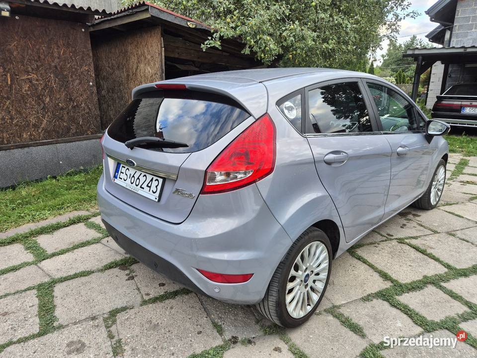 Ford Fiesta Titanium 125 benzyna Nowy rozrząd manualna łódzkie Skierniewice