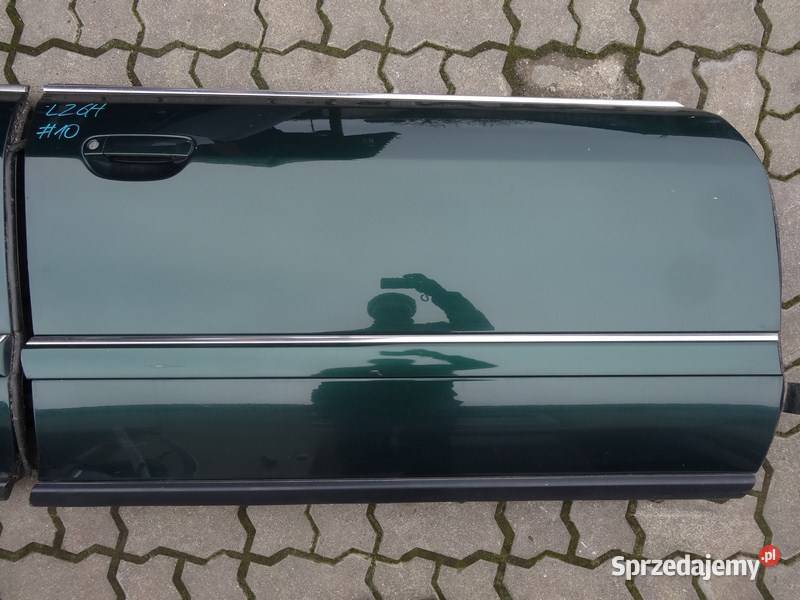 AUDI A8 D2 9902 DRZWI PRAWY PRZOD LY7W Przemęt