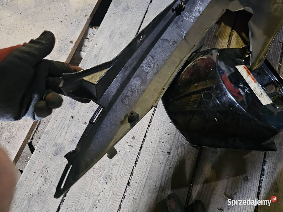 Suzuki Burgman 125 K7 plastik plastiki tylne dolnośląskie