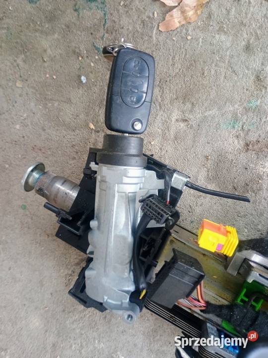 Stacyjka Audi A3 8P z kluczem osobowe Stacyjki i kluczyki sprzedam