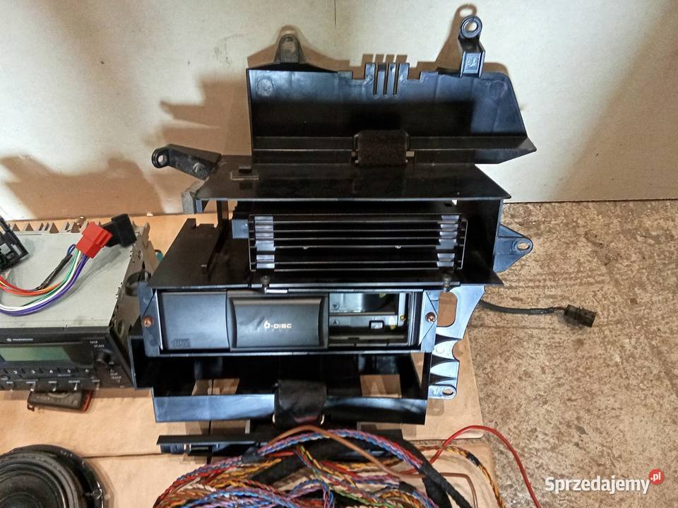 VW Passat B5 fl radio USA głośniki wzmacniacz Rok produkcji 2005 Kamieniec Wrocławski