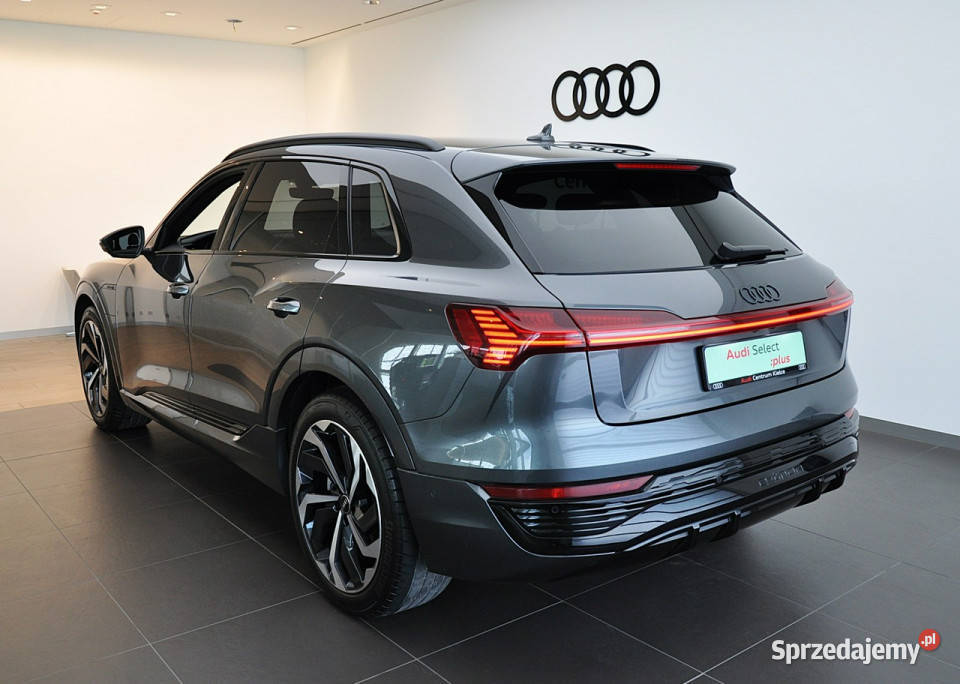 Audi Q8 etron 55 408 Sline ACC Pneumatyka Matrix ASR (kontrola trakcji) świętokrzyskie Kielce