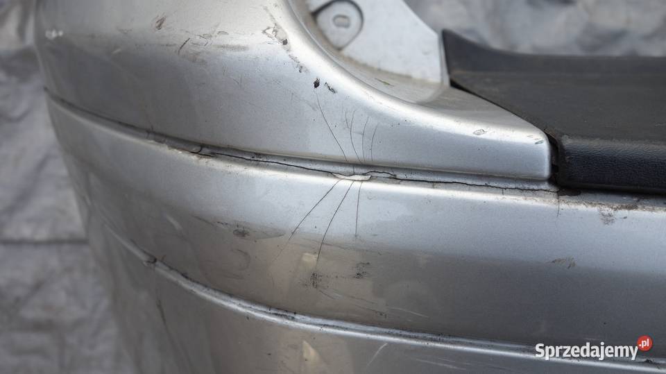 VOLVO V50 0408 ZDERZAK TYŁ TYLNY sprzedam