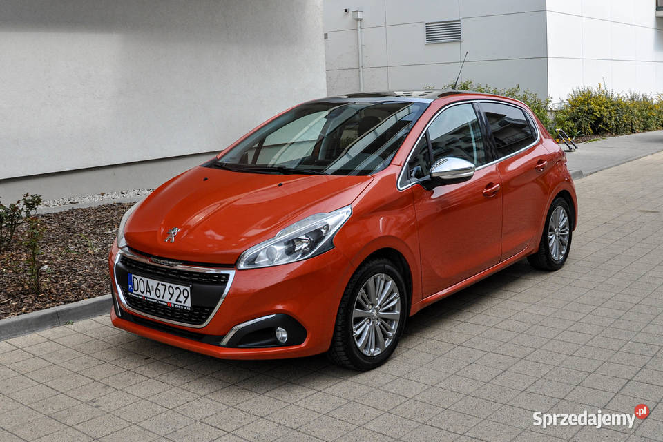Peugeot 208 Salon Bezwypadkowy 2015 r 126 Wrocław
