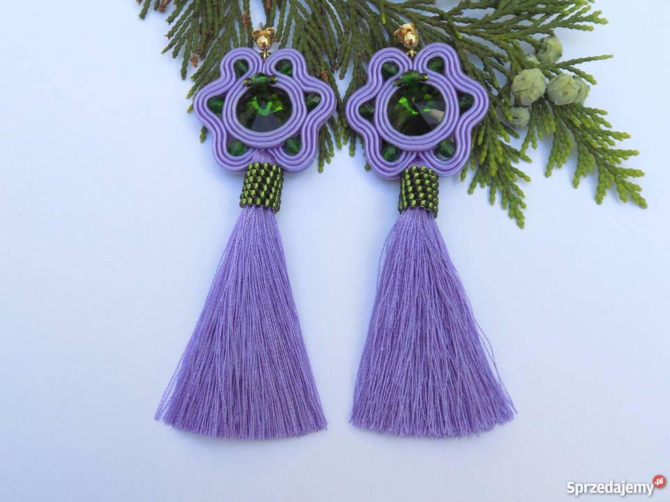 KOLCZYKI FIOLETOWE KWIATKI Z CHWOSTAMI SUTASZ