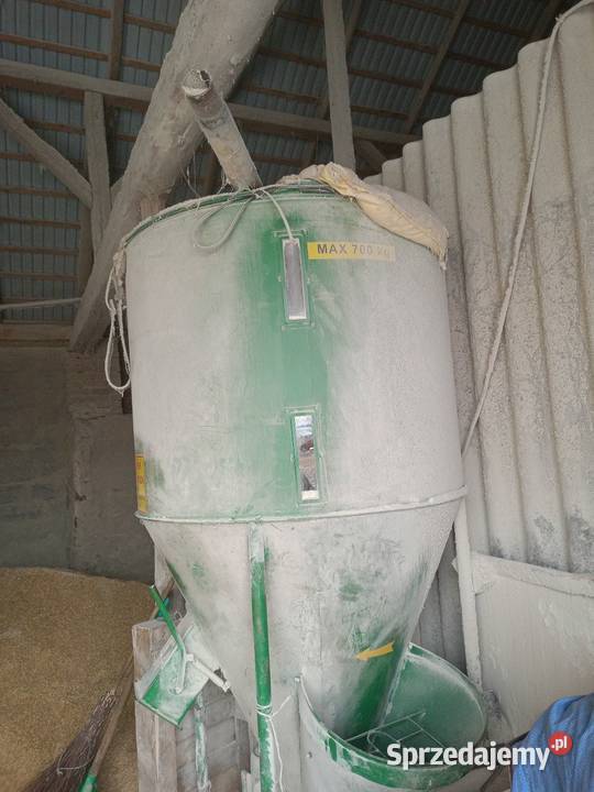 Mieszalnik paszy 700 Prosna