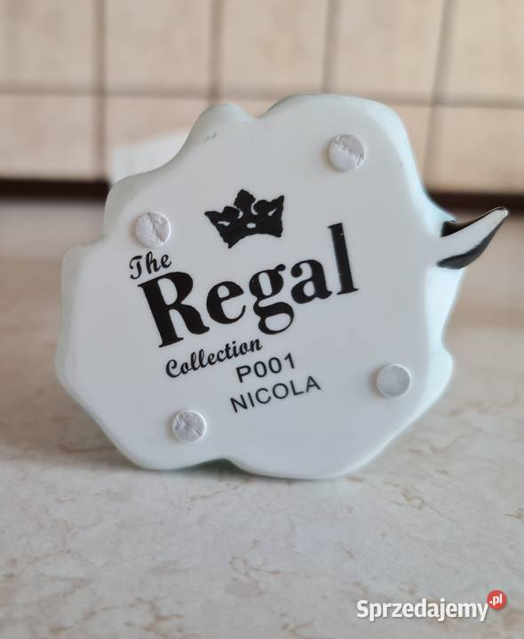 Śliczna figurka NICOLA mazowieckie