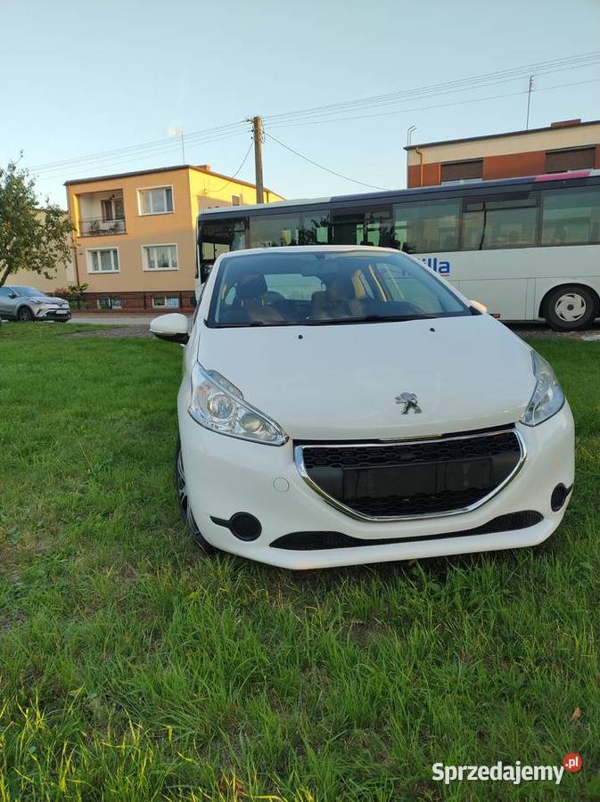 Peugeot 208 16 HDI Xenon Navi Klimatyzacja 92 172000km Leszno