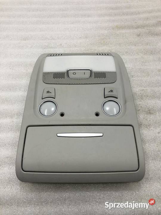 LAMPKA PODSUFITKI AUDI A5 8T 8T0947135B wielkopolskie