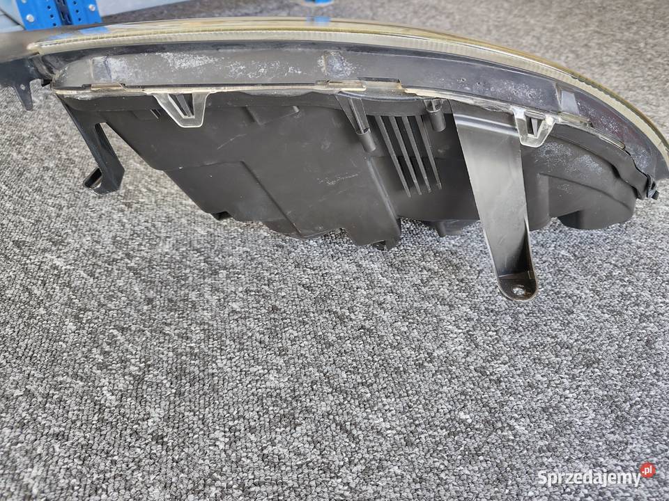 Reflektor Opel Omega LIFT H1 Hella Europa lampa osobowe Kielcza