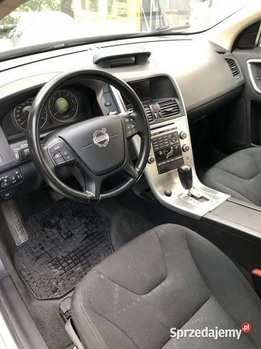 Volvo XC 60 Volvo XC60 24 D5 175 Niski przebieg srebrny pomorskie Gdańsk