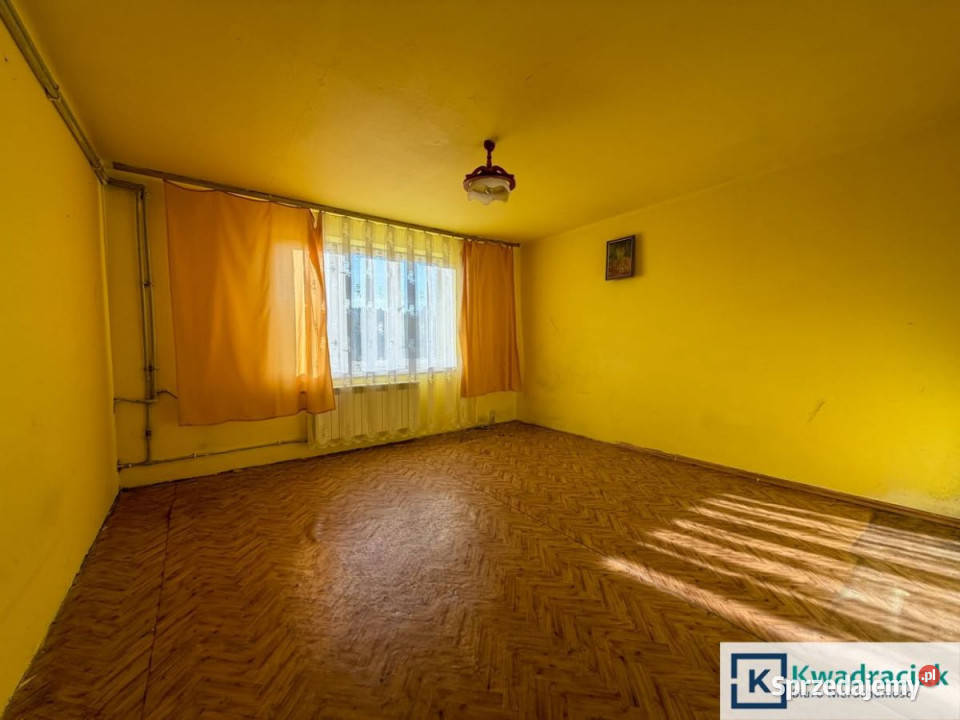 Dom wolnostojący 80m2 Święcany do remontu