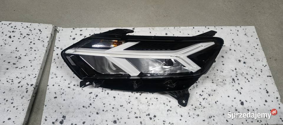 LAMPA DACIA SANDERO III LEWA osobowe Lampy przednie Barcin sprzedam