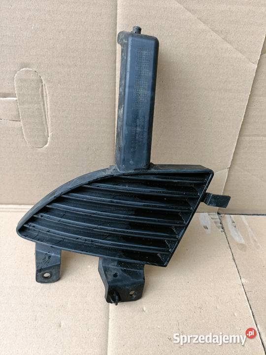 LEWA KRATKA ZAŚLEPKA ZDERZAKA SPACE STAR LIFT 02 osobowe lubuskie