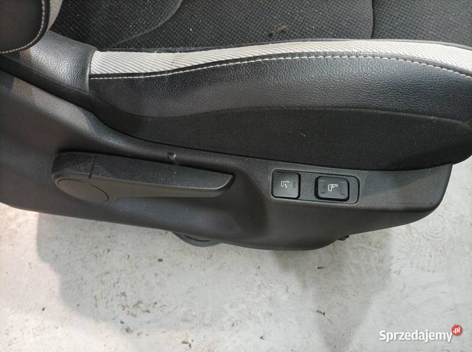 FOTELE KANAPA PÓŁSKÓRA WENTYLOWANE KOMPLET Rok produkcji 2015