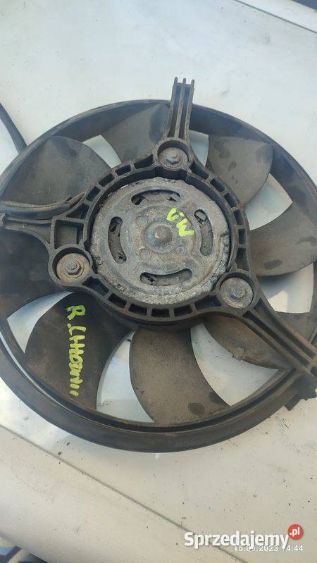 WIAZKA WENTYLATOR VW PASSAT B5 FL 8D0971073D Pozostałe świętokrzyskie