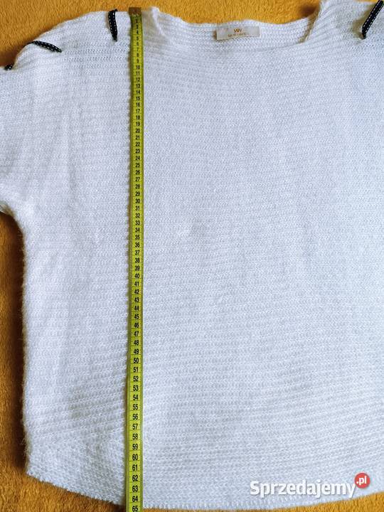 Sweterek biały z ozdobnym wiązaniem na rękawach Cieszyn sprzedam