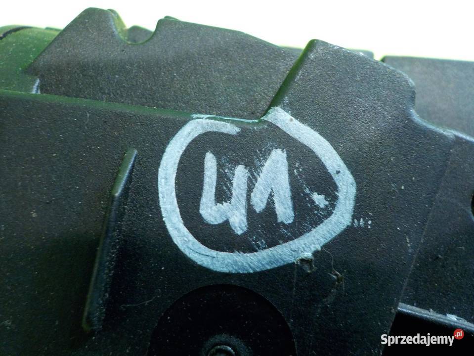 PEUGEOT 2008 I 16 VT 14r 5D przelacznik Suków