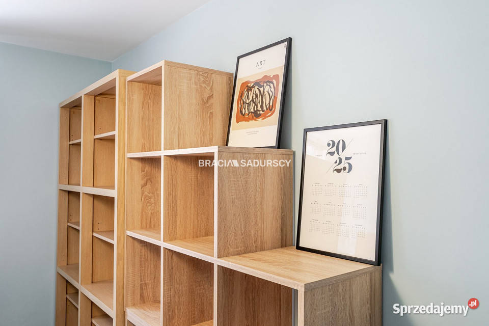 sprzedaży mieszkania 5845m2 3 pokoje Kraków