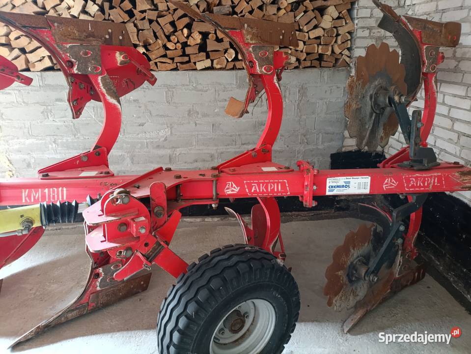 Pług obracalny Akpil 180 4 skibowy