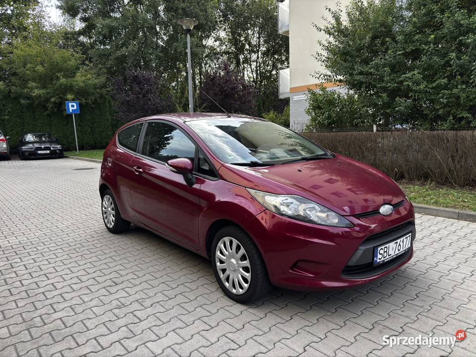 Ford Fiesta 2009r 125 benzyna światła do jazdy dziennej małopolskie