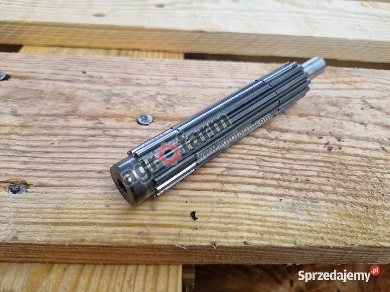 Wał DeutzFahr Agrolux 475 Byków